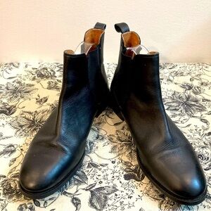 OFFICE LONDON Sz 40 Leather Chelsea Style Pull On  Booties